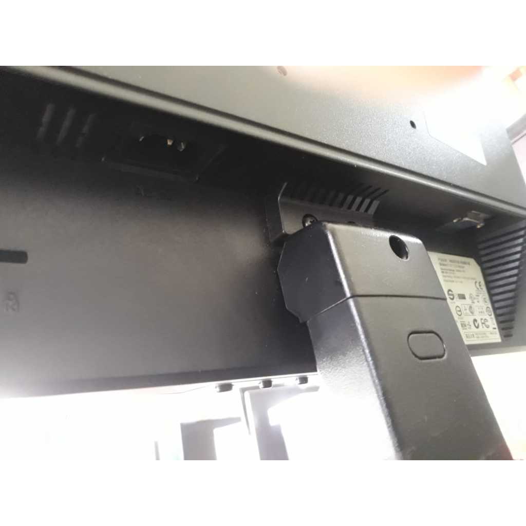 Jual Monitor HP 15 inch LED LV1561x Siap Pakai | Shopee Indonesia
