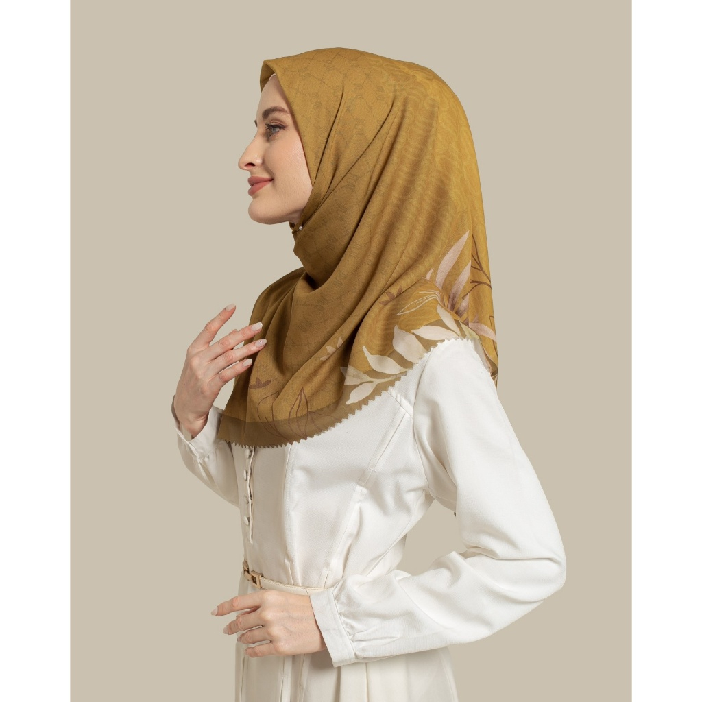 Wulang Narawangsa Hijab Segi Empat Gold Aurum 1 Kerudung Segi Empat Hijab Motif Segi Empat Hijab Voal Premium