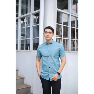 Kemeja Casual Pria Lengan Pendek Slimfit Premium Warna Cream