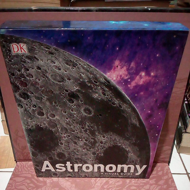 Jual Buku Original ASTRONOMY A VISUAL GUIDE By DK | Shopee Indonesia