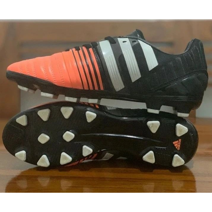 Sepatu bola hotsell adidas nitrocharge 2.0