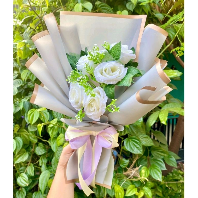 Jual BUKET Bunga mawar kuncup kertas cello/kertas cellophane/mewah ...