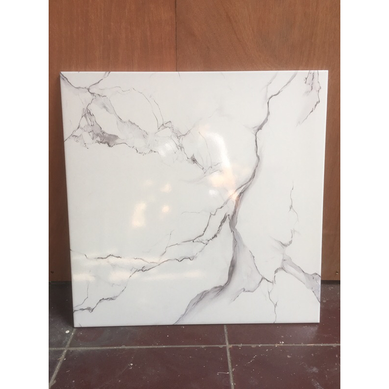 Jual Keramik Lantai 50x50 Glossy Putih Abu Motif Carara Marmer Marble