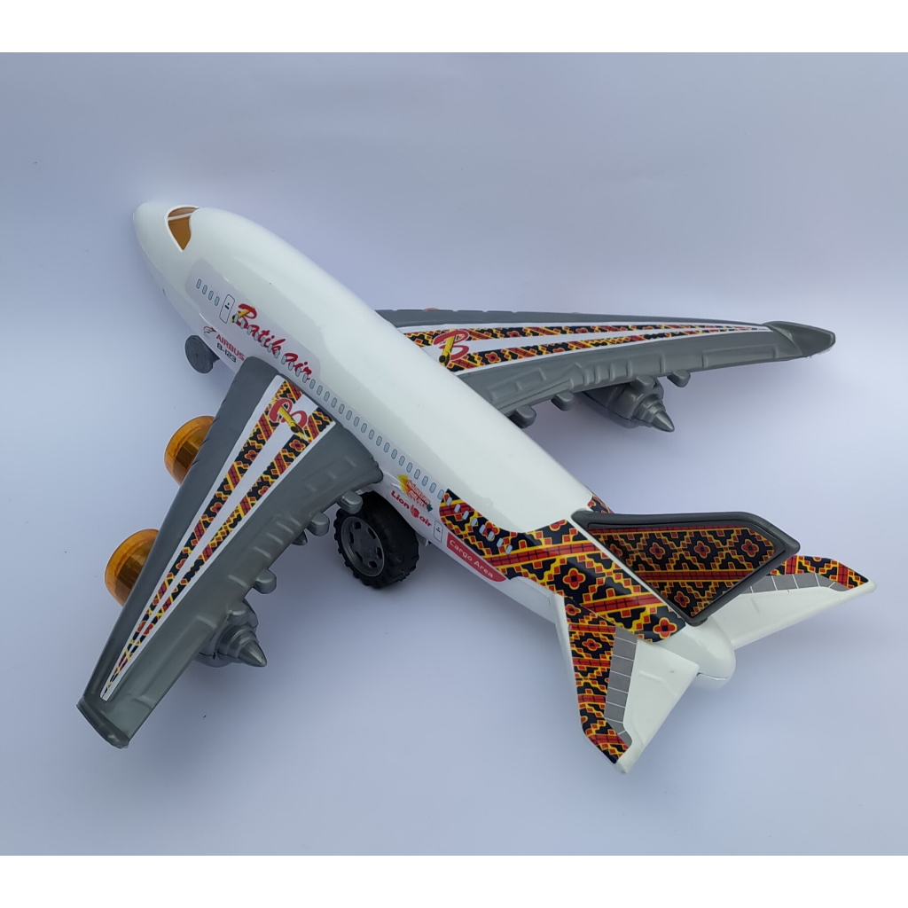 Jual mainan pesawat terbang ukuran sedang mainan pesawat berjalan