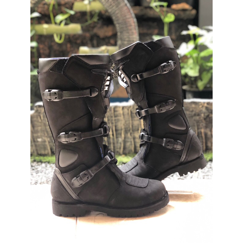 Jual SEPATU ADVENTURE TRAIL RMX | Shopee Indonesia