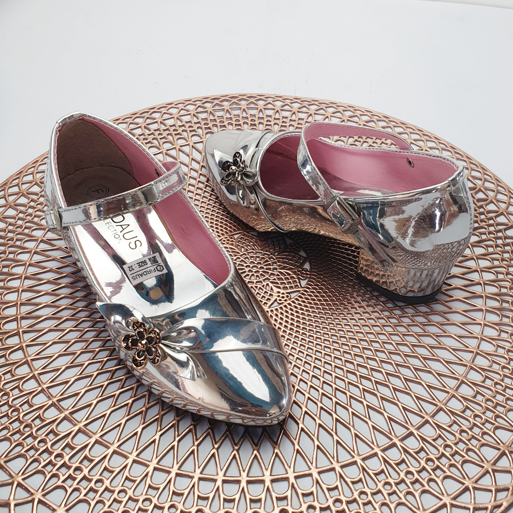 Steve madden purchase shop mary wedges