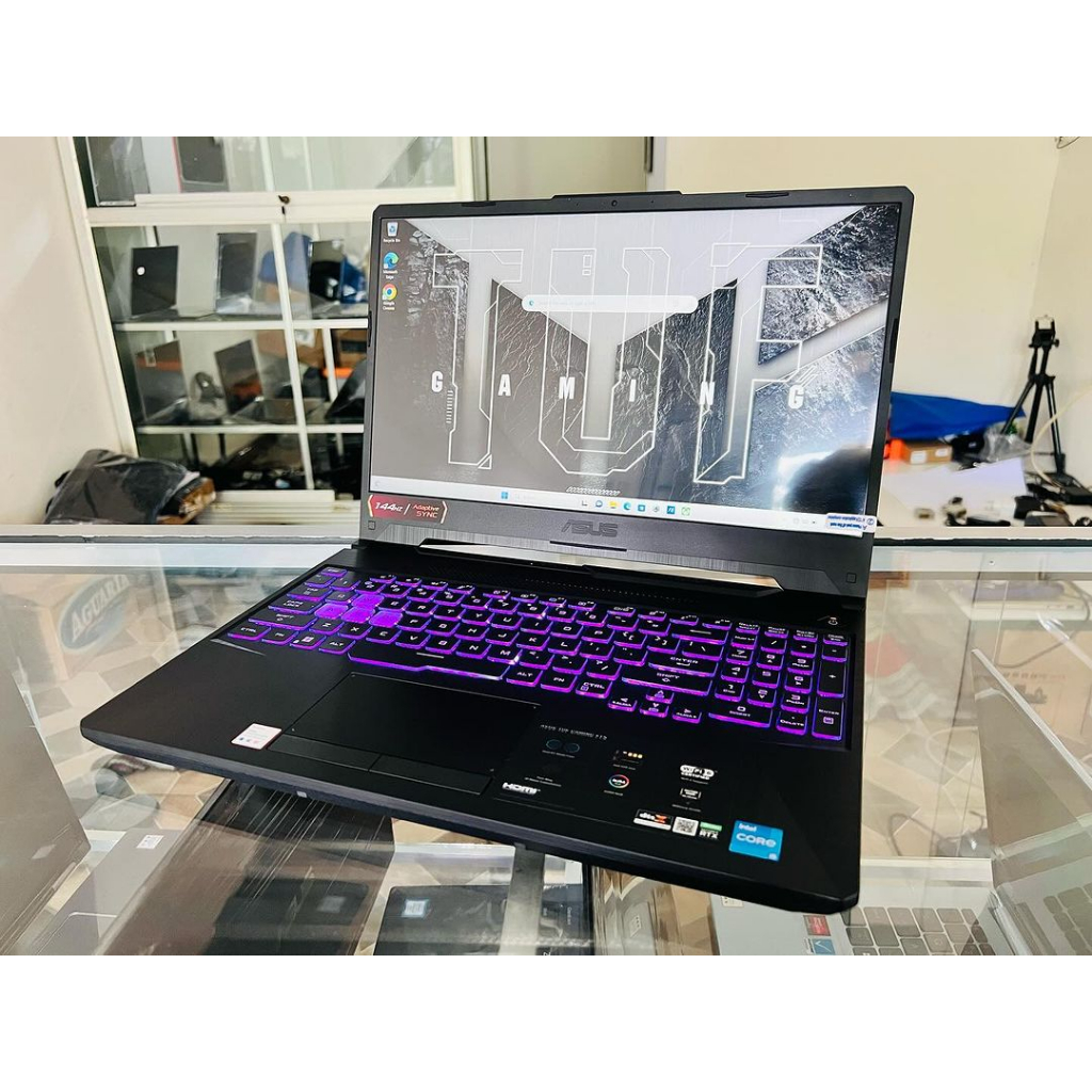 Jual LAPTOP GAMING LIKE NEW 2 BULAN PAKE TUF FX506HC CORE I5gen11