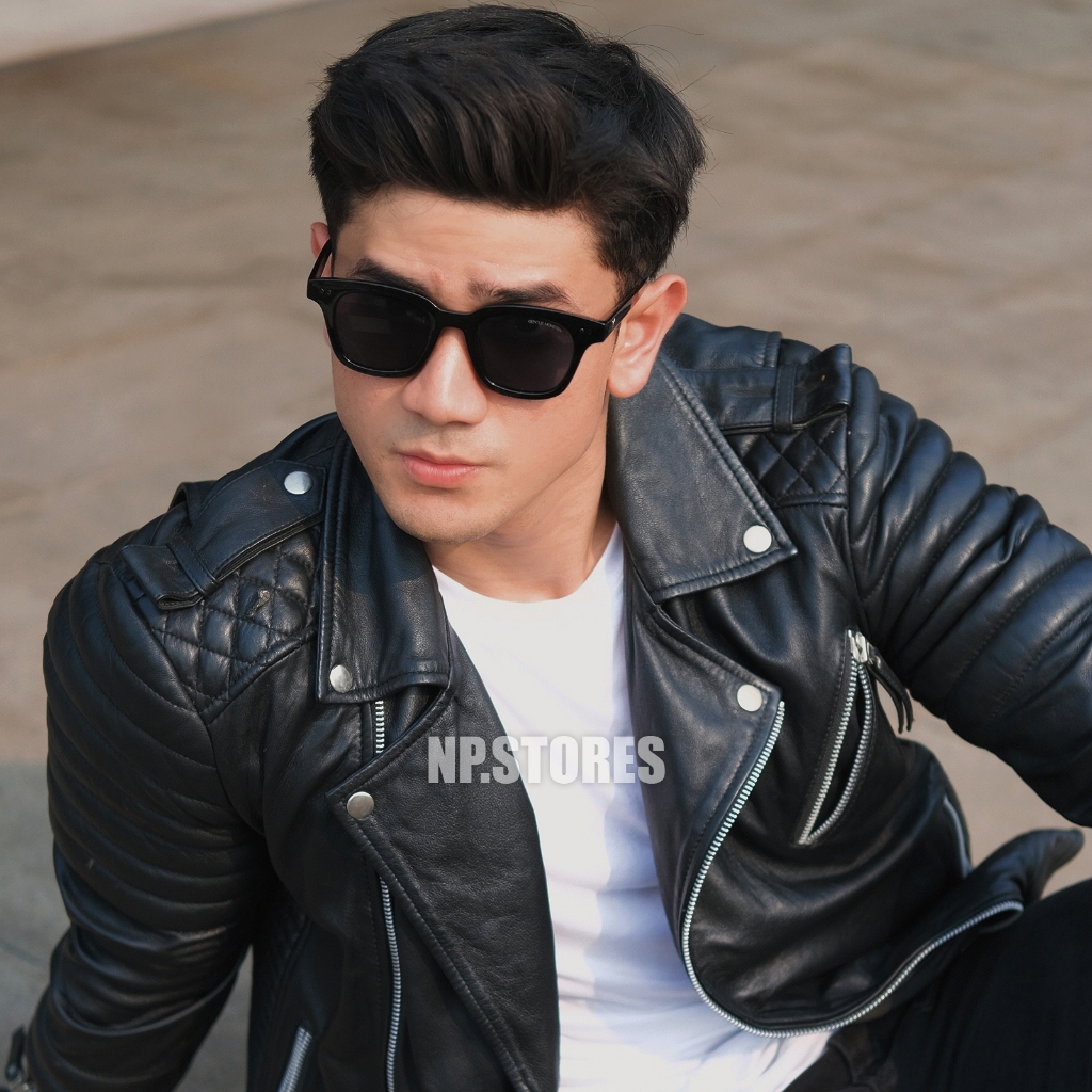 Jual Kacamata Hitam Pria Wanita Model Trendy Saat Ini Full Black Bahan