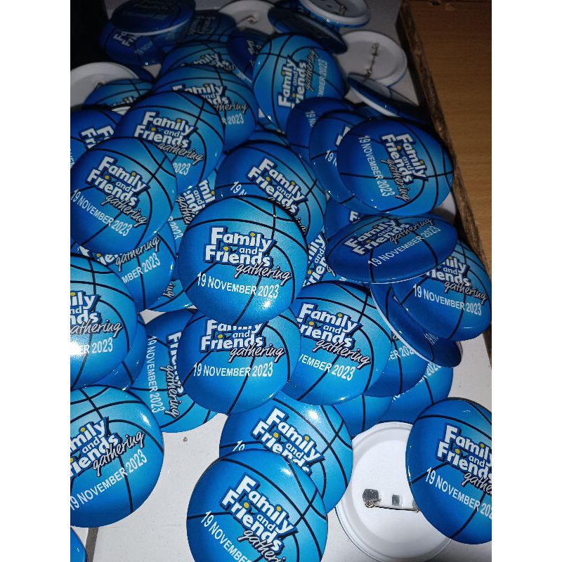 Jual Pin Peniti Custom Cetak Pin 44 & 58 Free Desain Glossy/Doff Murah ...