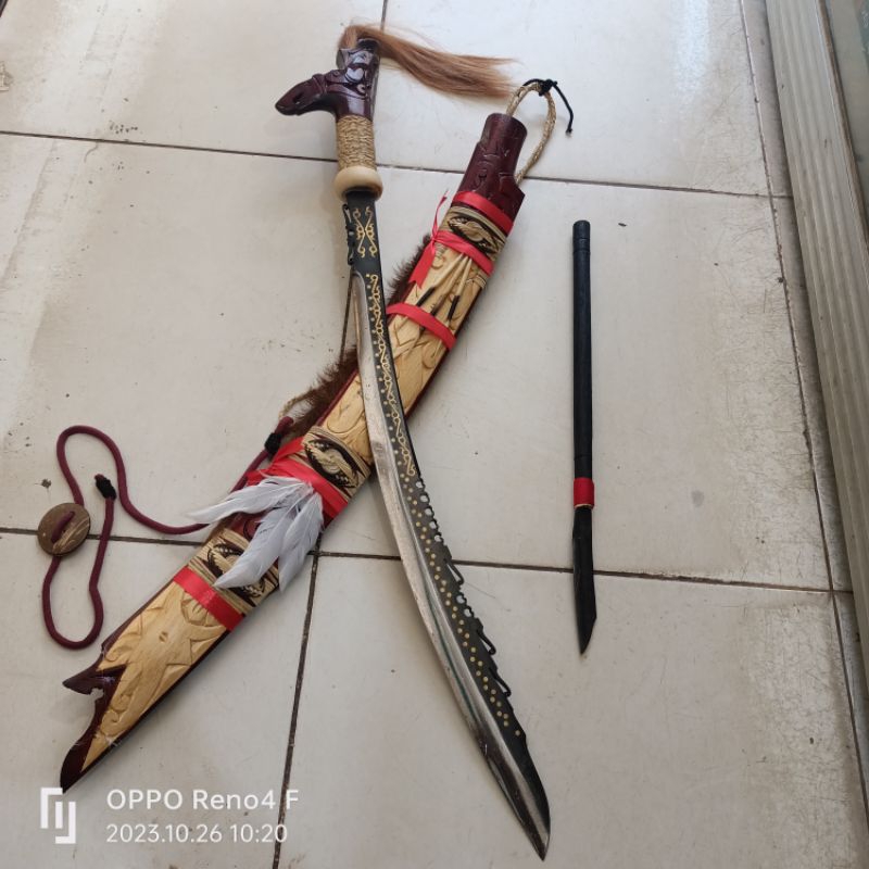 Jual Hobi Koleksi Mandau Dayak Asli Kalimantan | Shopee Indonesia
