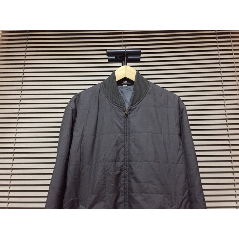 Jual UNIQLO BOMBER JACKET DARK GREY Shopee Indonesia