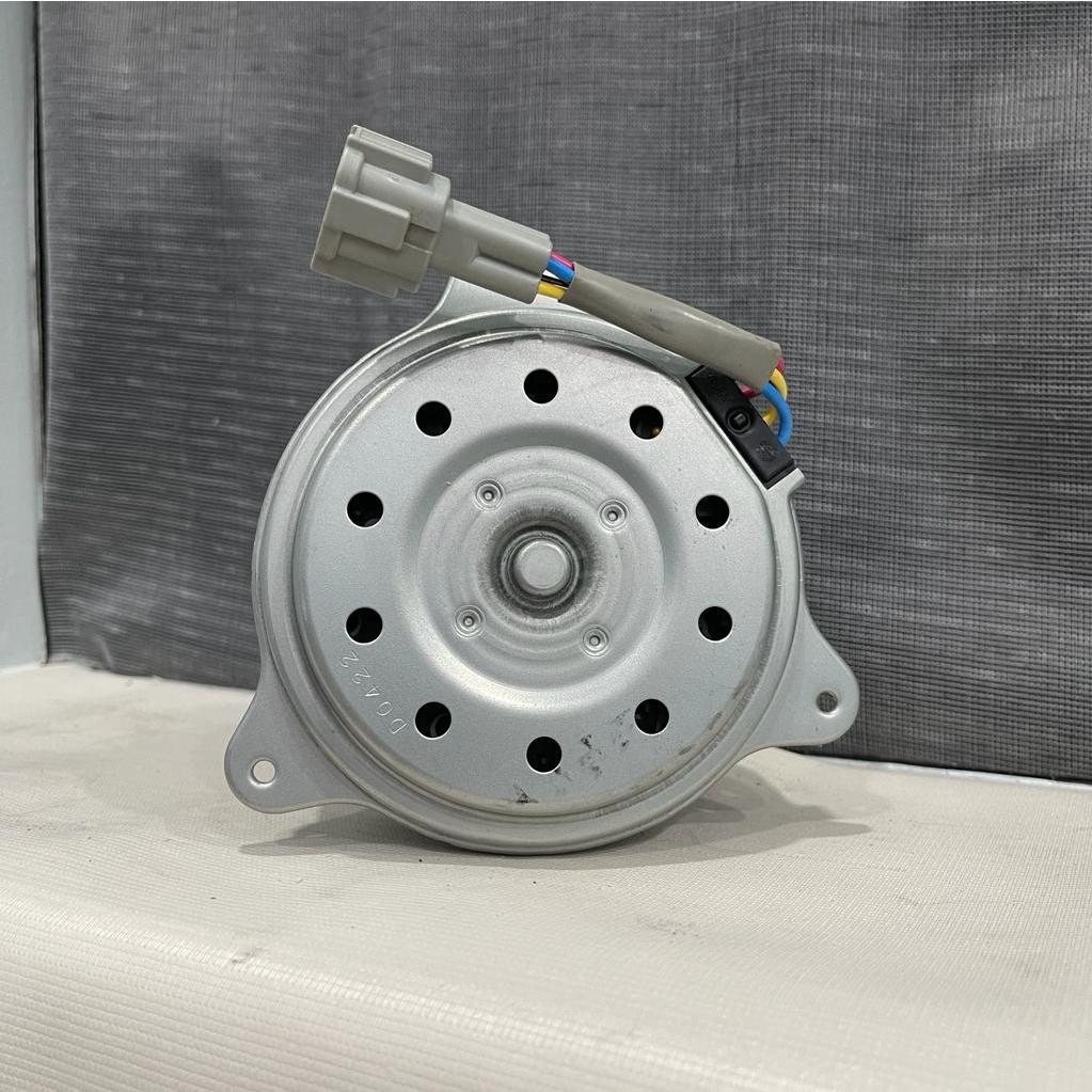 Jual MOTOR RADIATOR NISSAN MARCH | Shopee Indonesia