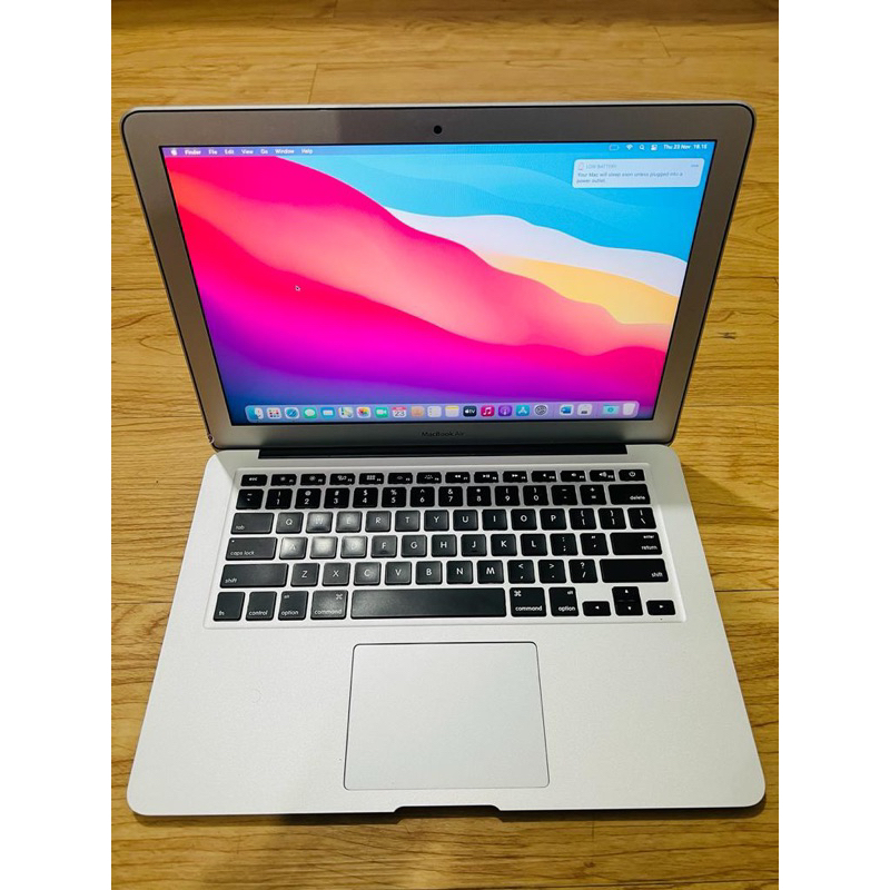 813)MacBookAir 13インチ こまかい 2017 i5-8GB-128GB