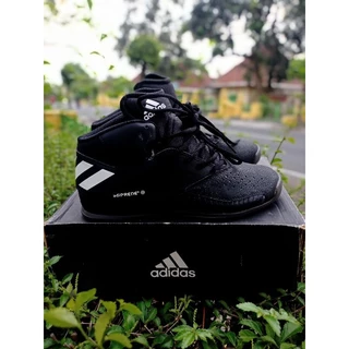 Jual Adidas Sepatu Basket Terlengkap Harga Terbaru Oktober 2024 Shopee Indonesia