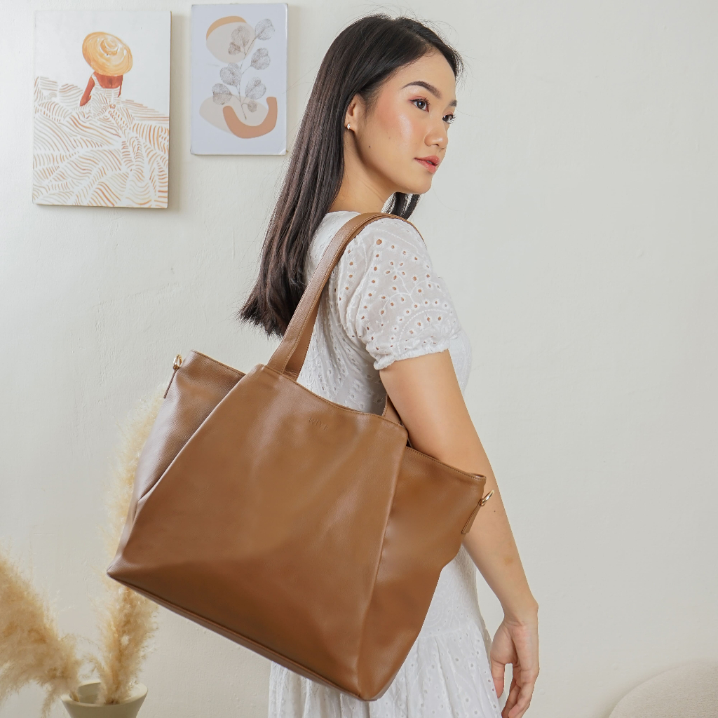 Jual Tote Bag Laptop EASY TOTE LAPTOP BAG Tas Laptop Wanita 14 inch 15.6 inch Shopee Indonesia