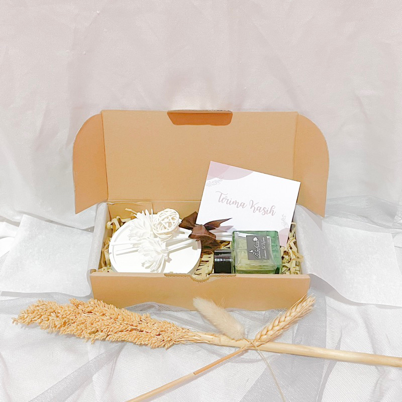 Jual Hampers Gift Box Diffuser | Pewangi Ruangan | Souvenir | Diffuser ...