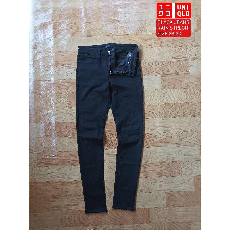 Jual UNIQLO BLACK JEANS / JEANS UNIQLO | Shopee Indonesia