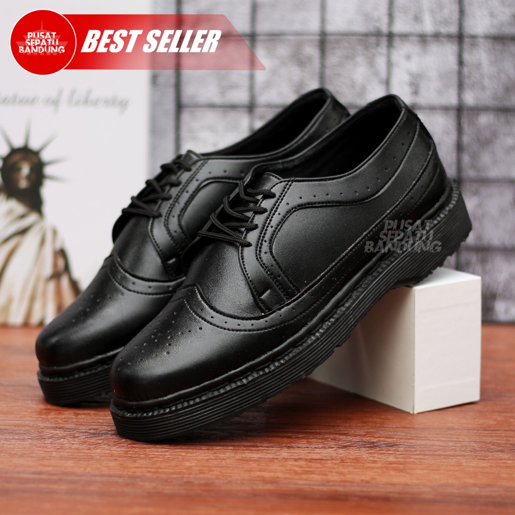 Jual PUSAT SEPATU BANDUNG Wingtip - Sepatu Docmart Low Boots Formal ...