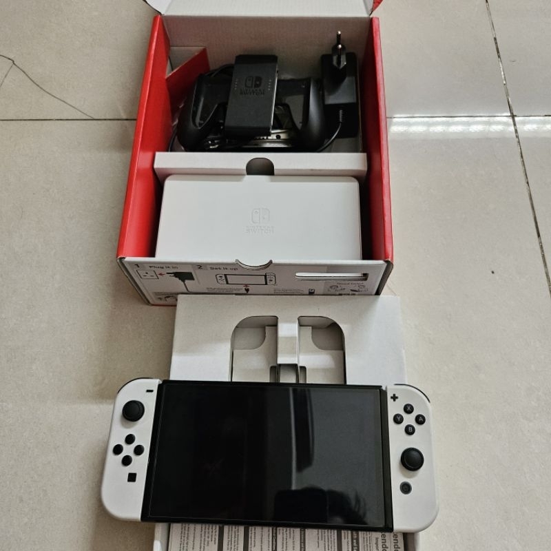 Jual Nintendo Switch OLED Model Version White Putih Preloved | Shopee ...