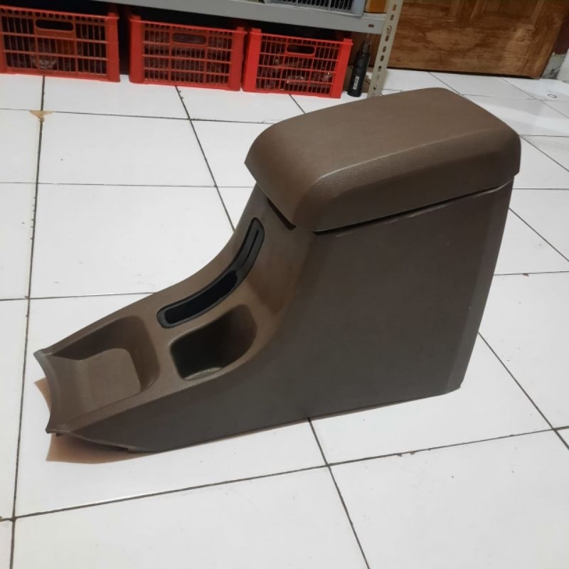 Jual CONSOLE BOX AVANZA XENIA TAHUN 2018 ORIGINAL WARNA COKLAT | Shopee ...
