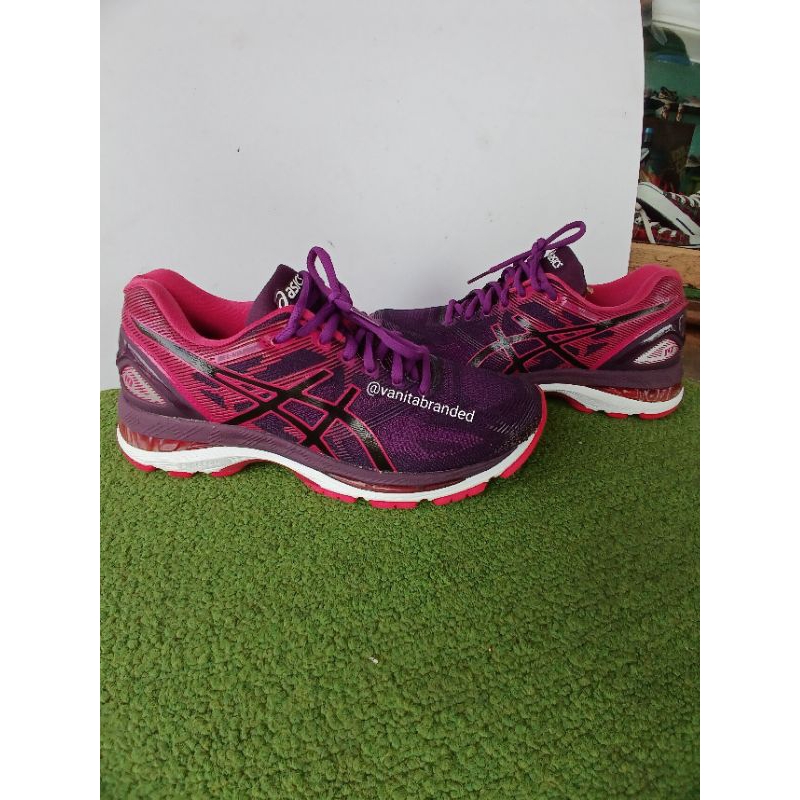 Sepatu volly asics gel hotsell nimbus 19