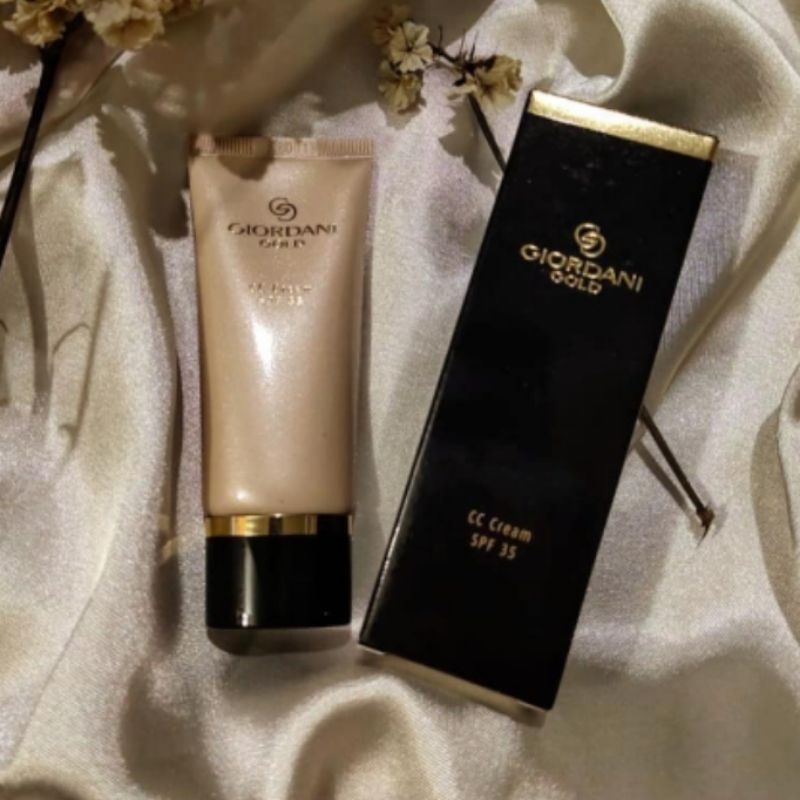 Jual GIORDANI GOLD CC CREAM SPf 35 ( LIGHT ) | Shopee Indonesia