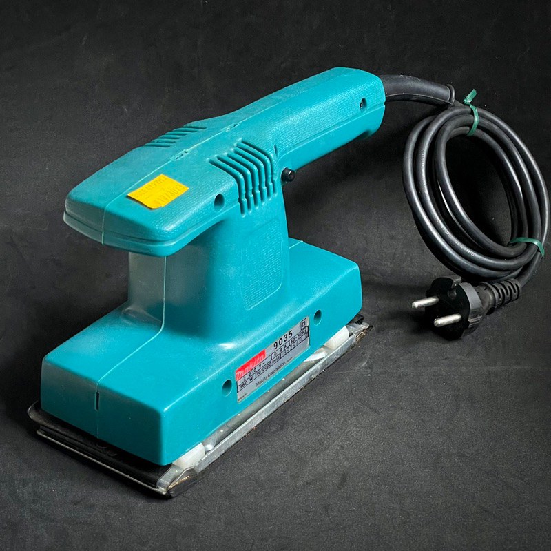 Ponceuse Vibrante Makita 9035D – 7.2V Sans Fil – Rare – Bon état