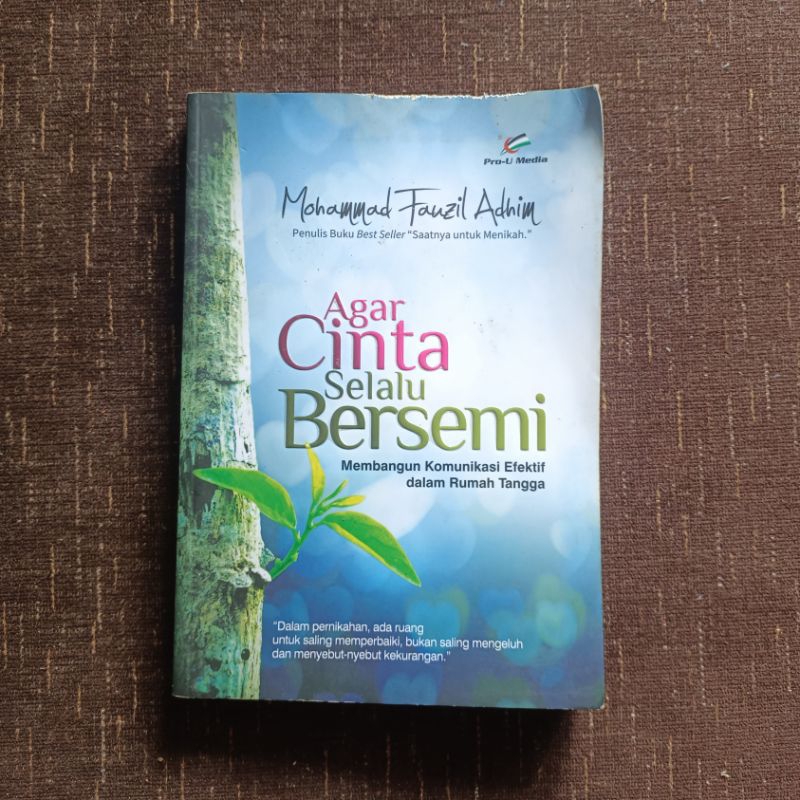 Jual Buku Inspirasi Agar Cinta Selalu Bersemi Mohammad Fauzil Adhim ...