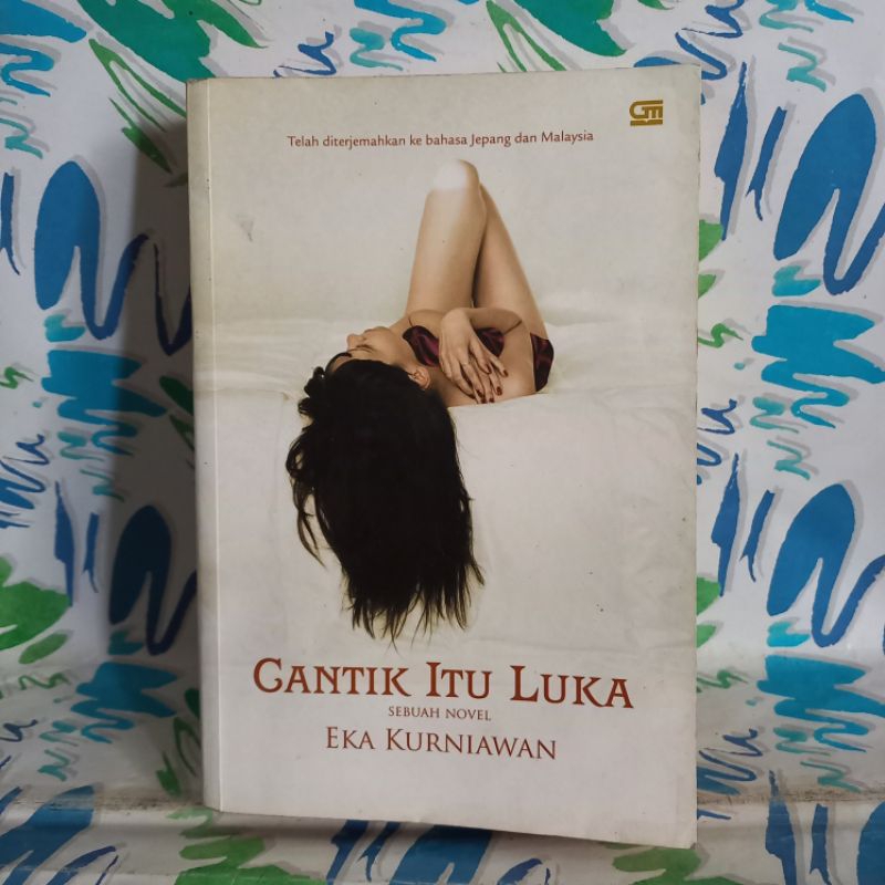 Jual original NOVEL CANTIK ITU LUKA EKA KURNIAWAN CETAKAN 3 cek foto ...