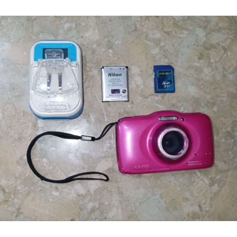 Jual Digicam Nikon Coolpix S32 Warna Pink (waterproof) | Shopee Indonesia