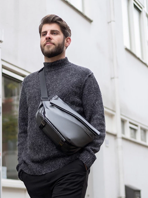 Men Calotiy Bag - Tampilan Depan