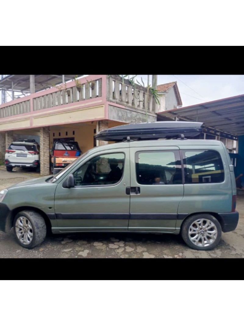 Jual Roof box mobil universal slim limitles untuk semua jenis mobil ...