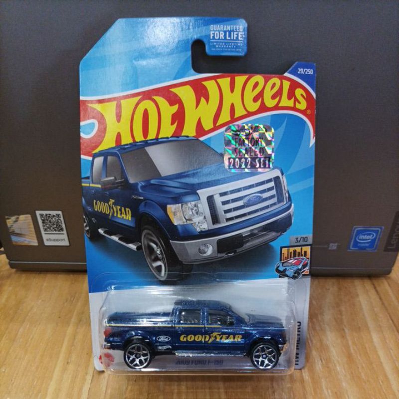 Voiture Miniature Hot Wheels 1/64 Ford F-150 2009 Mainline 2022 - Bleu, édition #3/10