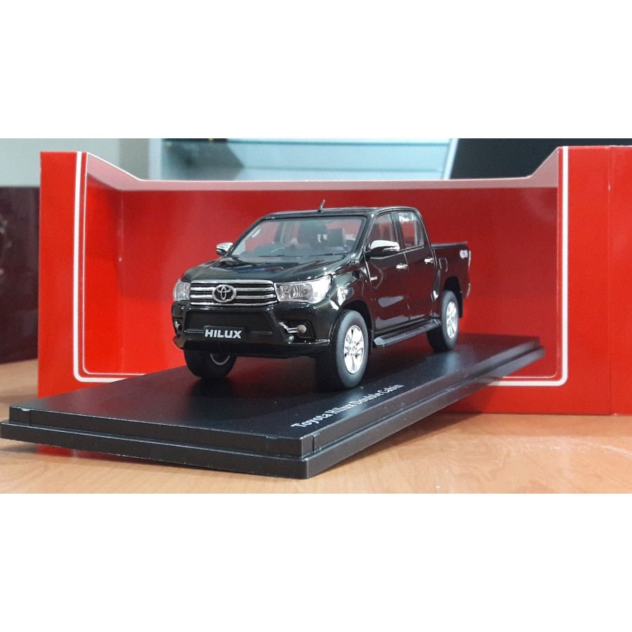 Miniature Voiture 1:32 - Toyota Hilux Pickup - Alloy Diecast - Modèle Réduit Neuf