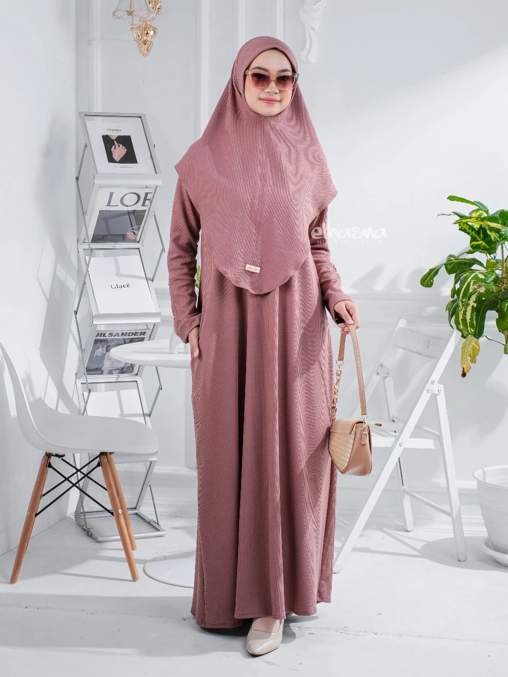 Gamis Dress Abaya Resleting Depan Button Knit Premium Jumbo untuk aktivitas sehari-hari