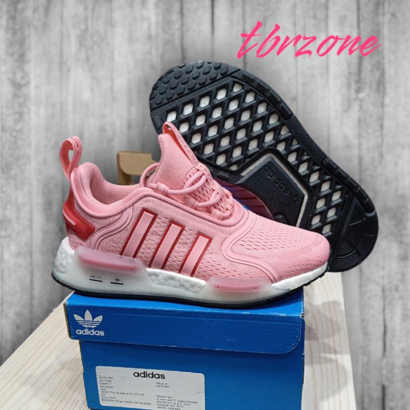 adidas gazelle silver green womens adidas Men's Ultradream Dna Shoes