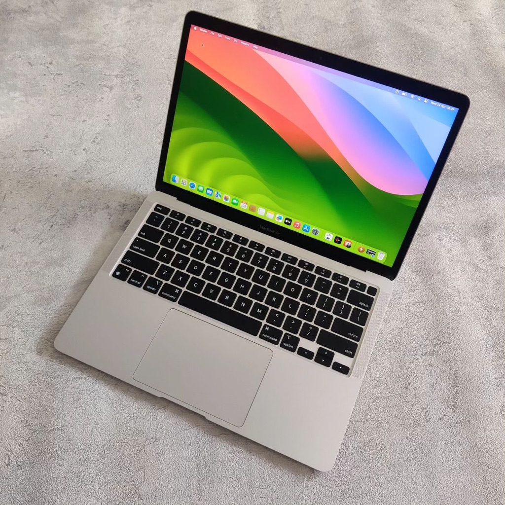 Jual Macbook Air M2 Chip 13 Inch 8/256GB 8/512GB Second Jual Macbook Air M2 Chip 13 Inch 8/256GB 8/512GB Second