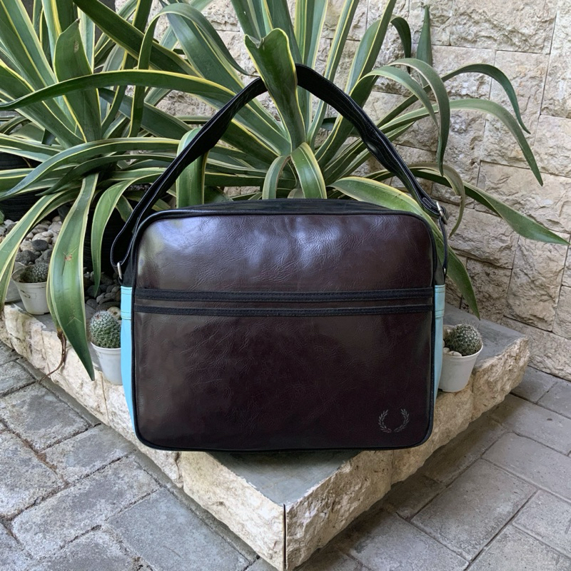 Sac à Main Fred Perry L7255 Bordeaux R82 – Élégant Et Intemporel, Couleur Bordò Authentique