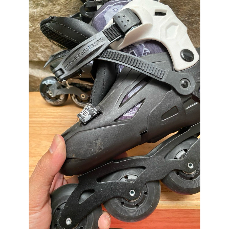 Jual Preloved sepatu roda flying eagle s5s+| sepatu roda murah | sepatu ...