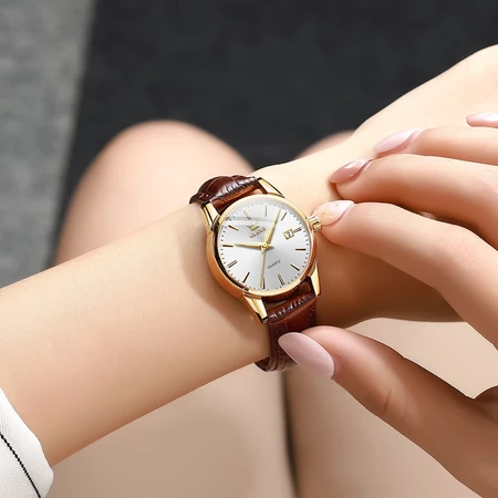  Jam Tangan Branded Analog