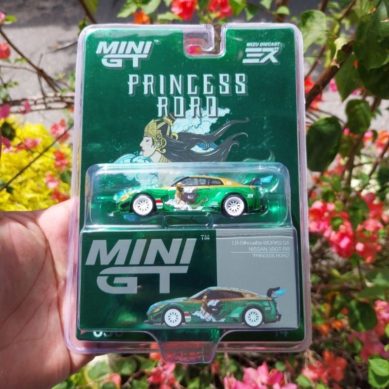 Jual Mini GT LB Silhouette Works GT Nissan GT R35 Princess Roro ...