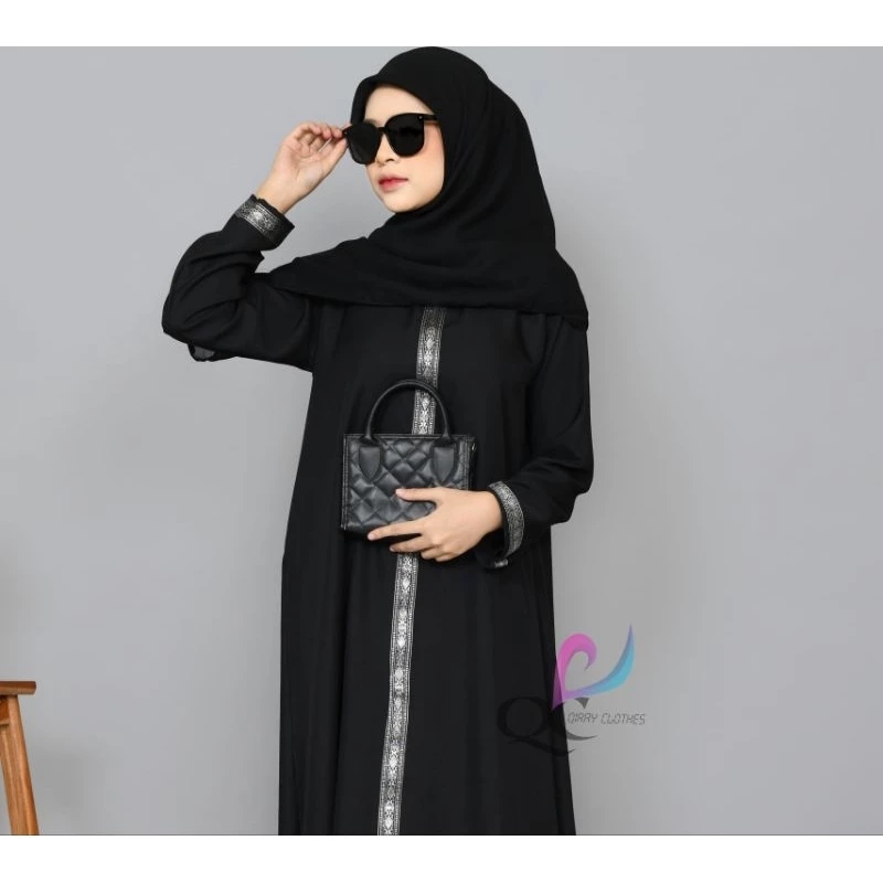 Detail bordir dan bahan Syakila Abaya Madinna