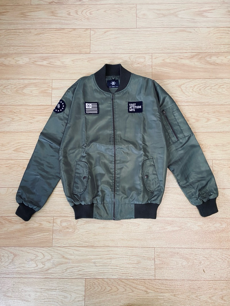 Jual Bomber Jacket VAST STORE | Shopee Indonesia