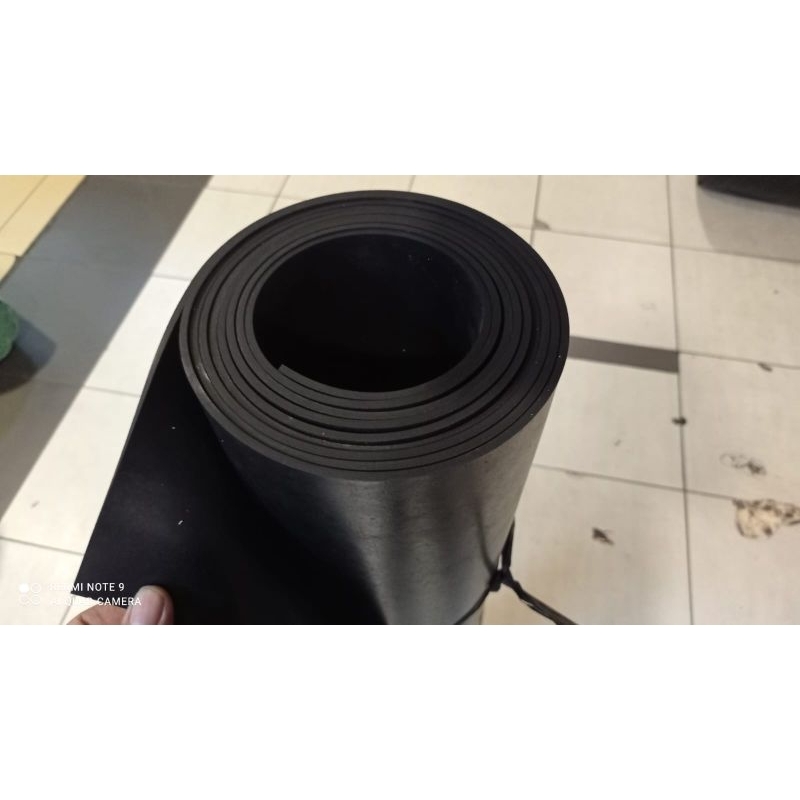 Acquista Cavo d'acciaio con occhielli Security Plus 0289 Nero Occhielli per lucchetto da