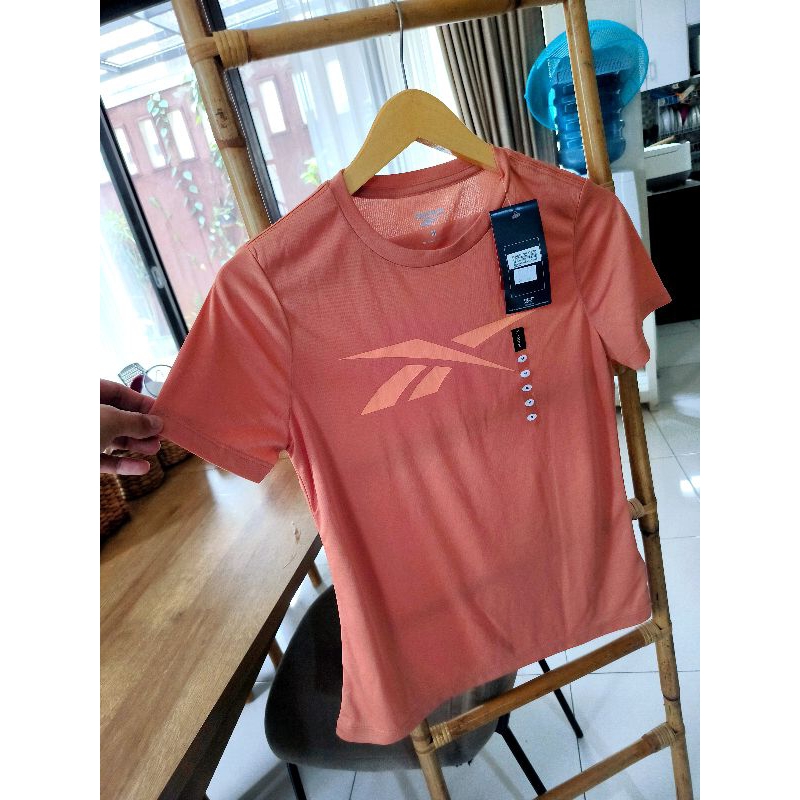 Jual Reebok Jersey Olahraga Perempuan Ukuran M (Baru, NBU) | Shopee ...