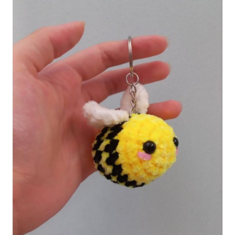 Jual amigurumi lebah/amigurumi rajut/gantungan kunci | Shopee Indonesia