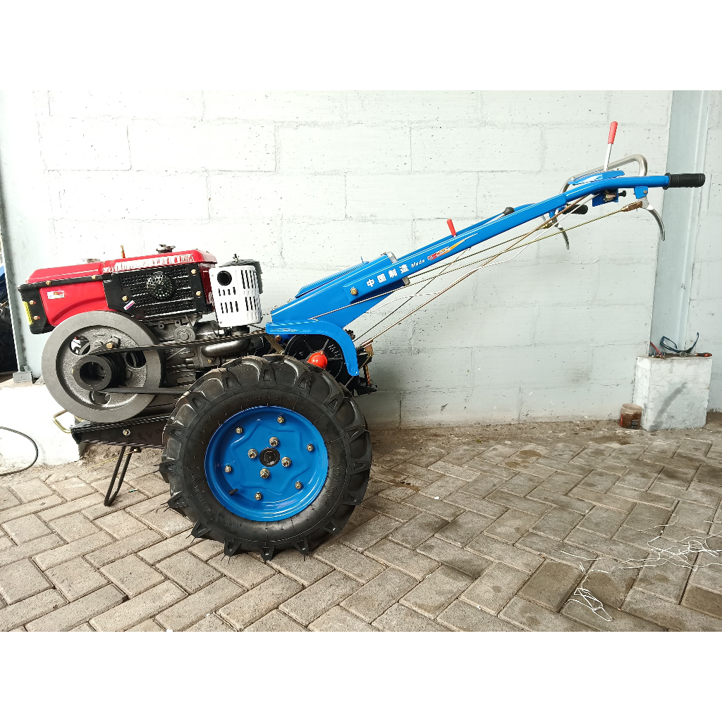 Jual Traktor / Tractor Roda Dua Tipe 101 + Mesin Diesel 12 HP Tipe ...