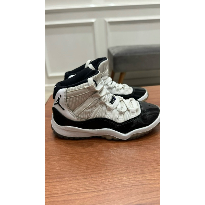 Jual Preloved Sepatu basket Jordan Original / Prelove sepatu Air jordan anak ori / Thrift sepatu