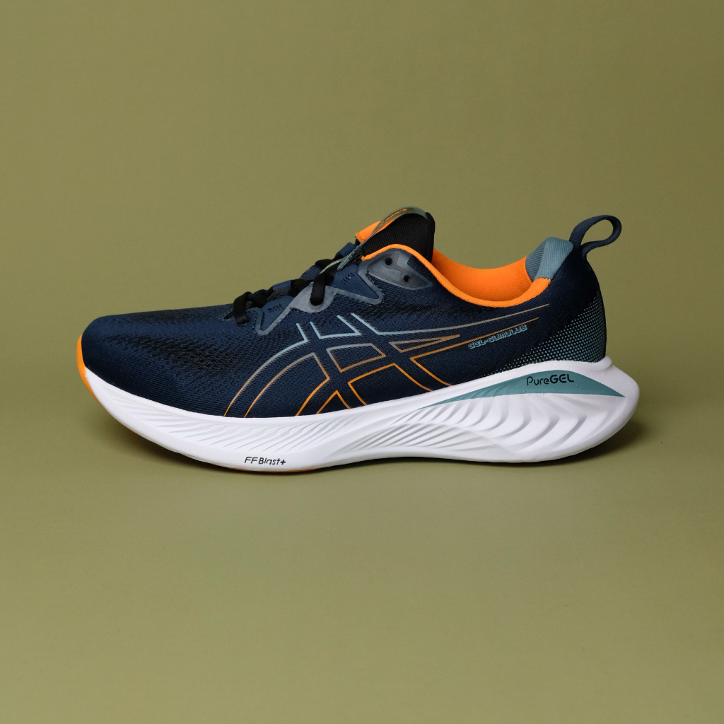 Sepatu on sale asics cumulus