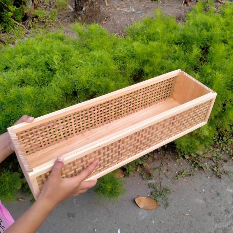 Jual BOX KOMBINASI KAYU PINUS DENGAN ANYAMAN BAMBU | Shopee Indonesia